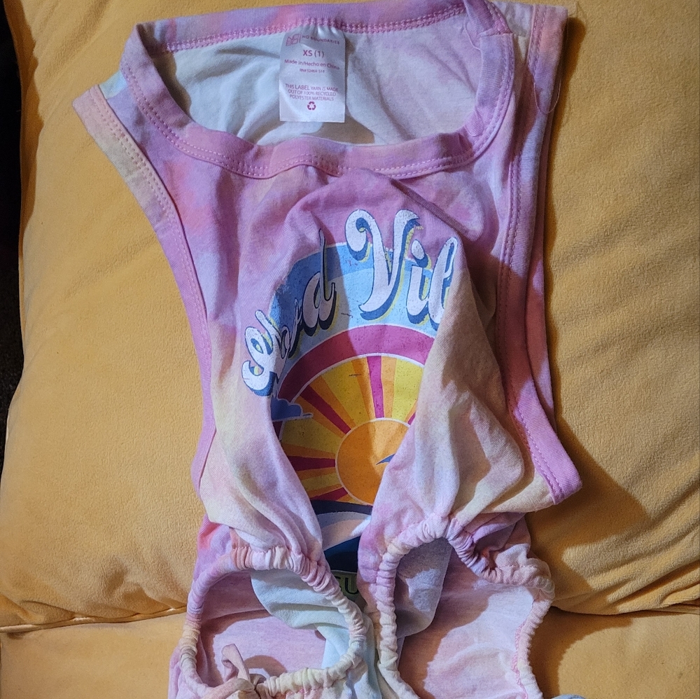 SMALL Summer top NWOT